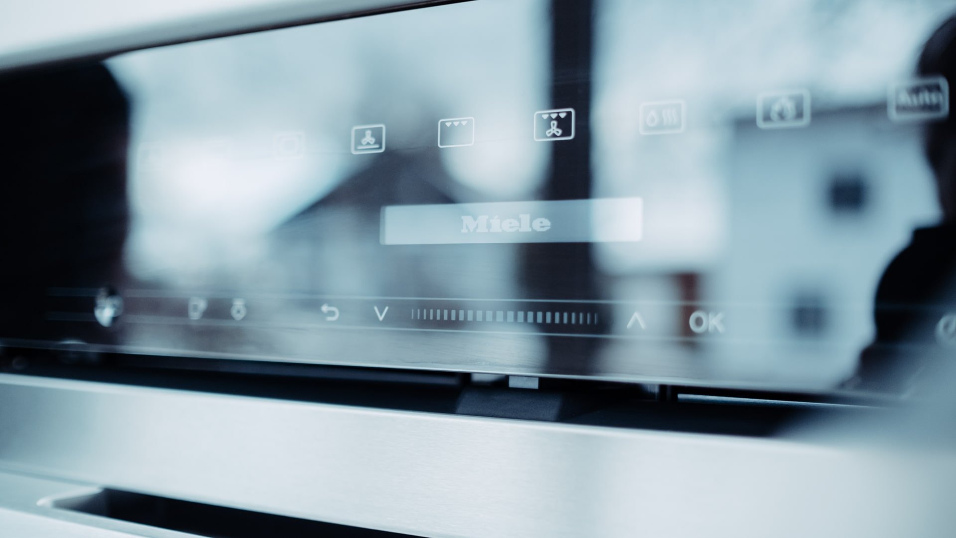 Miele Backofen Bedienfeld mit Programmsymbolen